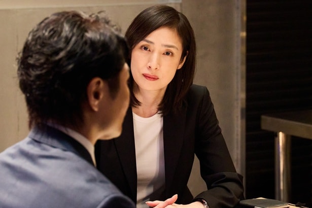 天海祐希“有希子”らキントリメンバーが、山中で起きた事件をめぐって戸次重幸“布施”と対峙<緊急取調室>