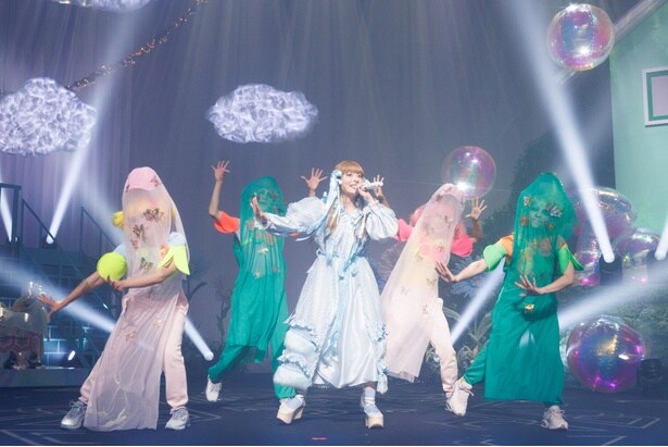 きゃりーぱみゅぱみゅ、出産後初のワンマンライブにファン歓喜
