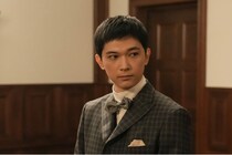 ＜明日のばけばけ＞吉沢亮“錦織”、トミー・バストウ“ヘブン”の秘密を知らされる