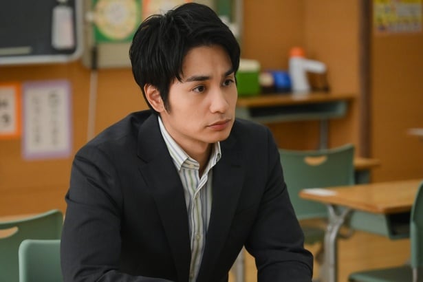 中村蒼、自身が演じる智也の見どころを告白「彼なりに問題に立ち向かっていく回がドラマ最初の山場に」＜フェイクマミー＞