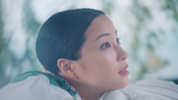 『ソフラン アロマリッチ レイラ』イメージムービー「Aroma Trip」篇より