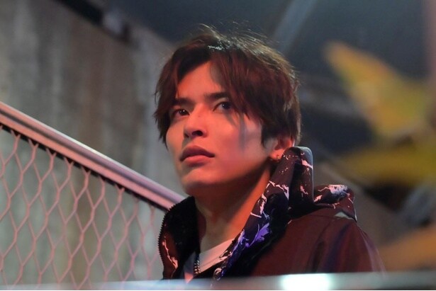 指名手配犯・久保塚(相馬)。何を企んでいるのか…?