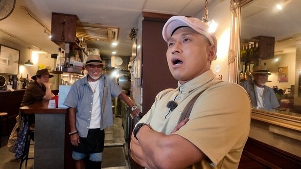 春日俊彰、台湾旅行でも持ち前の“吟味癖”発揮でスタッフからクレーム「じばせんの3倍くらい歩かされてる」＜じばせん＞