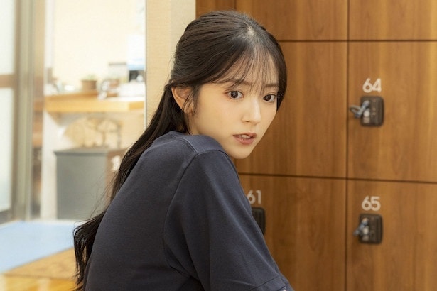 鈴木愛理“愛衣”が危機的状況に陥ったシーンに「バレちゃうよー！」と視聴者騒然＜推しが上司になりまして フルスロットル＞