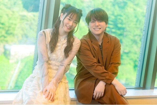 【写真】遠藤綾×内田雄馬、にっこり笑顔のツーショット