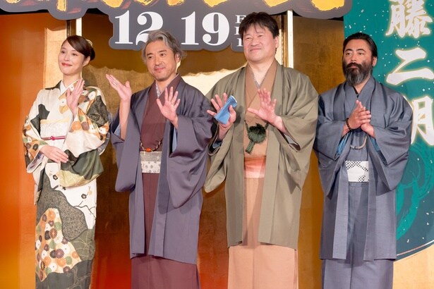 広瀬アリス、ムロツヨシ、佐藤二朗、山田孝之