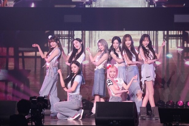 「tripleS ∞！ 1st FANMEETING in Japan "SSSch∞！"」より