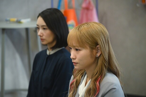 川栄李奈“茉海恵”が中村蒼“智也”にすべてを打ち明ける中、笠松将“慎吾”は新たな攻撃を仕掛けていく<フェイクマミー>