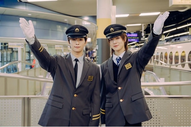 後藤威尊&佐野雄大が南海難波駅の1日駅長に　「見つけると良いことが起こります！」南海電鉄「ラピート」とINIがコラボ