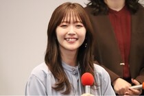 鈴木愛理“愛衣”＆東雲うみ“ひかる”とのツーショット推し活姿を公開＜推しが上司になりまして フルスロットル＞