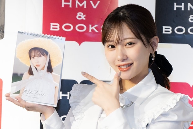 田中美久「新しい自分」で見せる“大人なみくりん”のカレンダーを発売「100点満点、全部が好き」と仕上がりに大満足