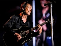 矢沢永吉、国内最年長・76歳で東京ドームを超満員に「ばっちり入ってない？うれしいよー！」