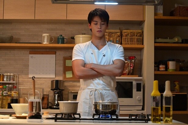 勝男(竹内涼真)は椿(中条あやみ)のパーティーに向けて小籠包作りに奮闘する