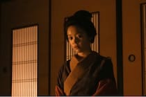 ＜明日のばけばけ＞高石あかり“トキ”、2人きりになったトミー・バストウ“ヘブン”に手を引かれ固まってしまう