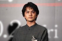 北村匠海が“ちょっとだけ”とポーズする姿に「かわいい」の声…番宣時のオフショット公開に反響＜ちょっとだけエスパー＞