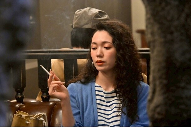 二階堂ふみ“リカ”、浜辺美波“樹里”への当たりが強い謎と元カレとの色っぽいキスにドキッ＜もしがく＞