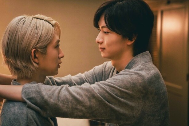 冨田侑暉“静真”、「好きだ」と告白してNAOYA“湊”にキスする姿にドキドキ「軽く10周はした」の声<セラピーゲーム>