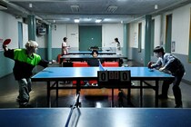 水上恒司“都成”は以前追い掛けられた男と再び遭遇…一方、山田杏奈“水町”は監禁されていた記憶がよみがえる＜シナントロープ＞