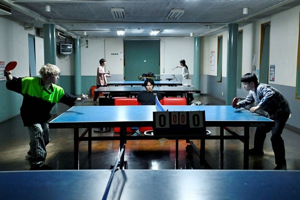 水上恒司“都成”は以前追い掛けられた男と再び遭遇…一方、山田杏奈“水町”は監禁されていた記憶がよみがえる＜シナントロープ＞