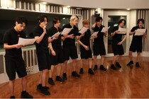 timelesz全員で「残酷な天使のテーゼ」を“シェア”して歌唱…まさかの仲間割れが勃発＜タイムレスマン＞