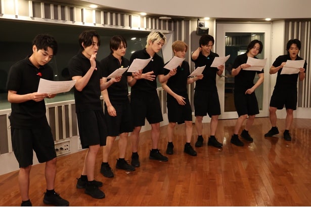 timelesz全員で「残酷な天使のテーゼ」を“シェア”して歌唱…まさかの仲間割れが勃発＜タイムレスマン＞