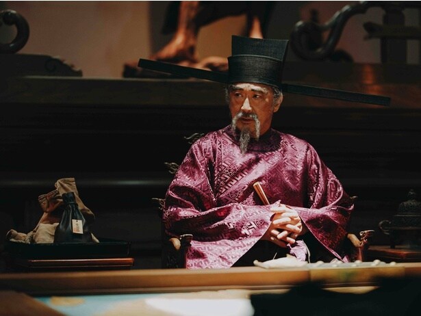 袁明役・大塚明夫