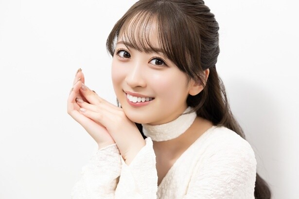 渡部愛加里、HKT48卒業から2年…1st写真集は活動再開の初めの一歩「いつかアイドルの衣装をデザインしたい」