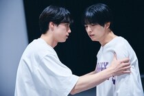 新原泰佑“白崎”、夏生大湖“黒木”の協力を得てスランプを抜け出す姿が胸熱「超絶エモかった」の声＜２５時、赤坂で２＞