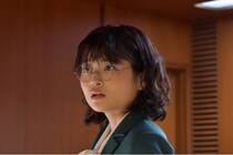 奥山葵“日向子”、恐怖を抱えながらも連続不審死事件の真相を追う覚悟を決める＜スクープのたまご＞