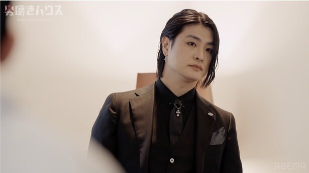 “軍神”心湊一希が“非モテ男”を徹底指導　擬似デートにダメ出し「気持ち悪い」「握手会かと思った」＜男磨きハウス＞