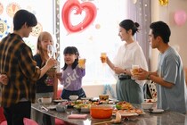 田中みな実“さゆり”が豹変…波瑠“薫”の身辺調査をしていた“裏の顔”に「怖い」「本性出してきた」の声＜フェイクマミー＞