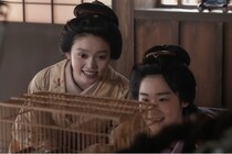 ＜明日のばけばけ＞高石あかり“トキ”は花田旅館で北香那“リヨ”からもらったウグイスを披露する