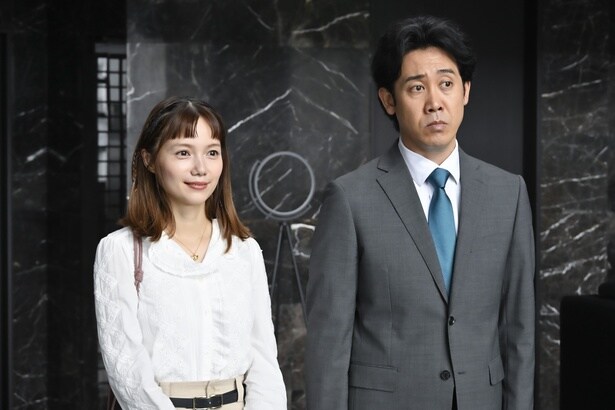 大泉洋“文太”、何を信じればよいのかと動揺…岡田将生“兆”は“吹っ飛ばし系エスパー”となった宮崎あおい“四季”を呼び出す＜ちょっとだけエスパー＞