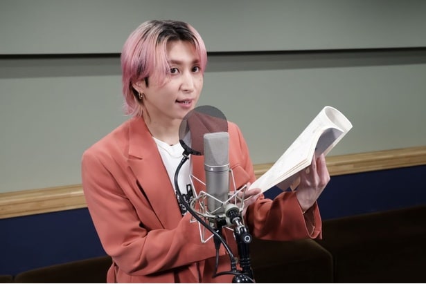 愛を込めてアフレコをする佐久間大介