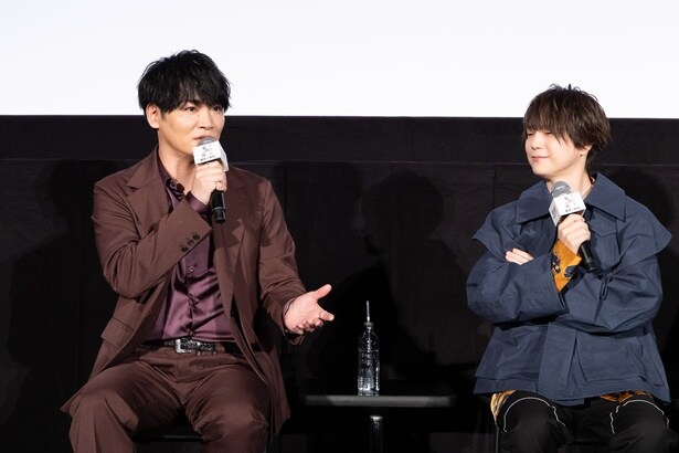 細谷佳正、河西健吾(写真左より)