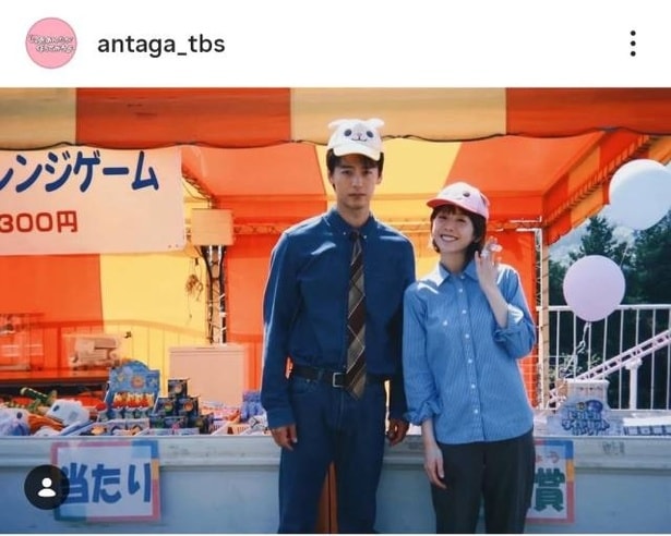 【写真】なぜか真顔の竹内涼真と、笑顔がかわいい夏帆の仲良し2ショット