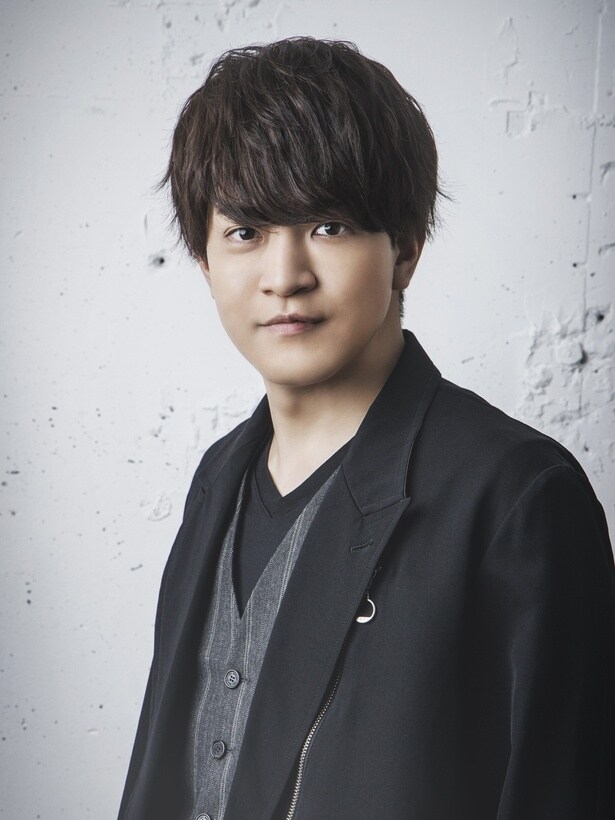 佐槻鏡斗役：石川界人