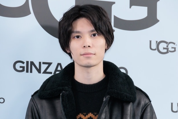 萩原利久、レザージャケット＆ブーツインスタイルで登場「アクティブな冬を目指したい」