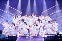 HKT48が14周年記念公演でサプライズ連発…約4年ぶり全国ツアー開催＆研究生昇格を発表