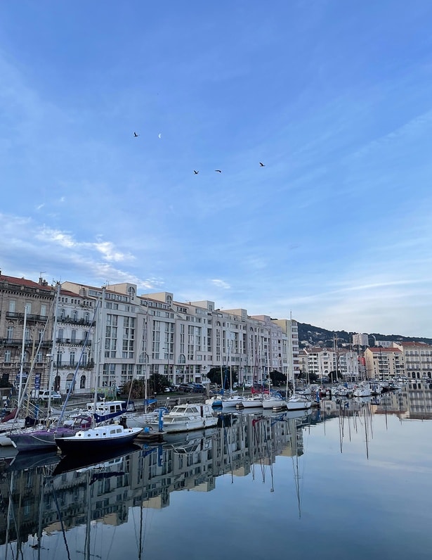 どこもかしこも素晴らしい街で夢見心地で過ごしていた。