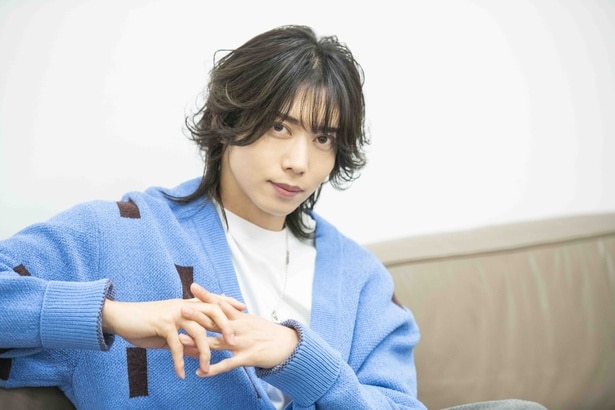 2026年カレンダーについて語る染谷俊之