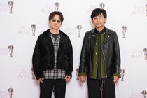 ポルノグラフィティ、名曲『アゲハ蝶』の楽しみ方を語る「ラテンソングは観客が 1 つになれるもの」＜ベストアーティスト2025＞