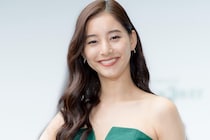 新木優子、紅葉とともに写る笑顔のオフショットが「とっても癒されます」と反響＜良いこと悪いこと＞