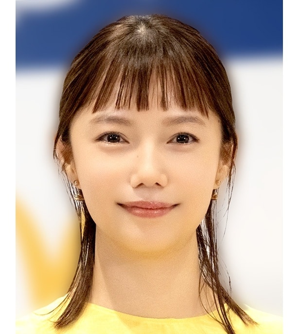 宮崎あおい、“天使” が副題の第2話オフショットで誕生日をお祝い「公式さん素敵…」「おめでとう」の声<ちょっとだけエスパー>