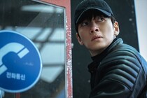 「どうやって撮影したの!?」チ・チャンウク史上“最上級アクション”てんこ盛り展開に視聴者騒然　ド・ギョンスの殺陣も光る＜捏造された都市＞