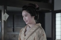 ＜明日のばけばけ＞看病に不安を募らせる高石あかり“トキ”を励まそうと、下川恭平“小谷”は怪談の舞台地巡りに誘う