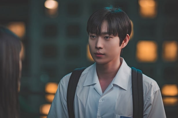 「親愛なるＸ」でキム・ヨンデ演じるユン・ジュンソ