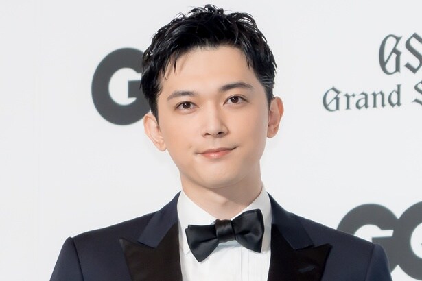 吉沢亮が「GQ MEN OF THE YEAR 2025／20th Anniversary」フォトコールに出席