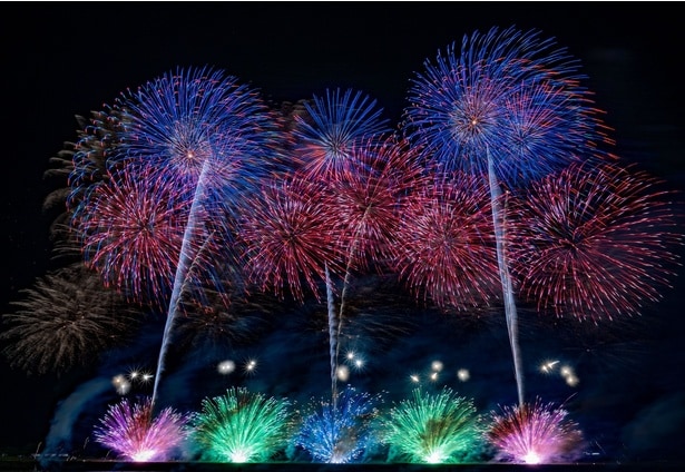 「大曲の花火　秋の章　花火芸術祭」