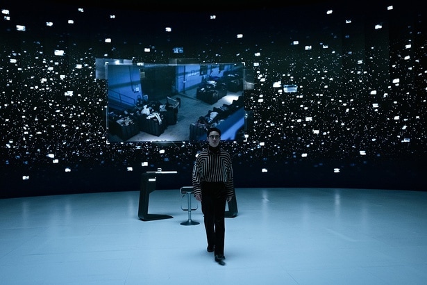 「捏造された都市」場面写真